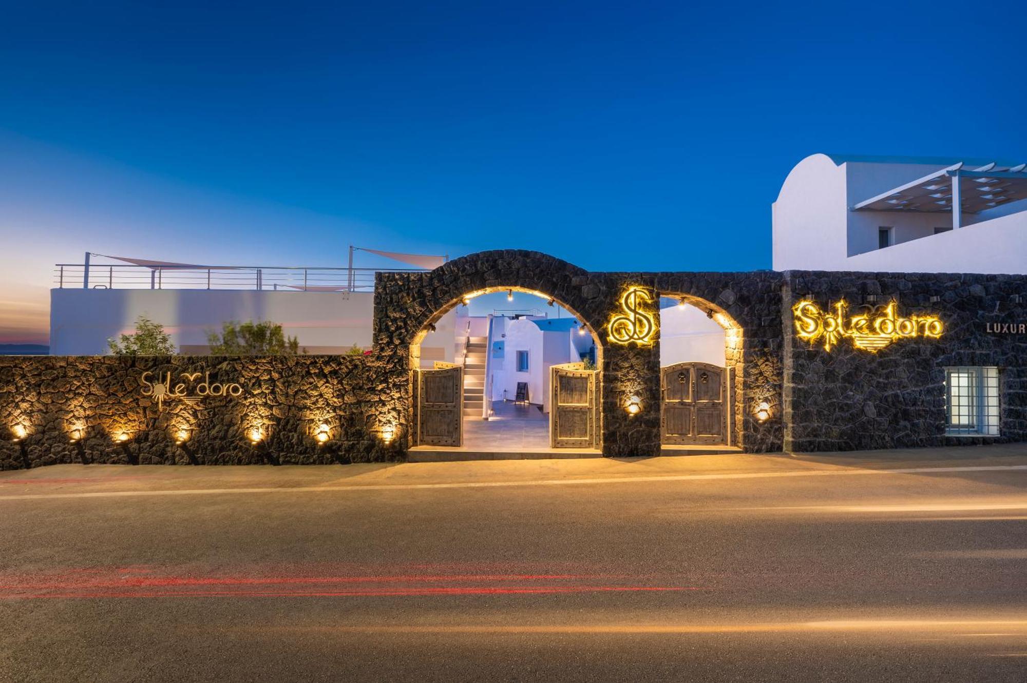 Sole D'Oro Luxury Suites Oía Zewnętrze zdjęcie